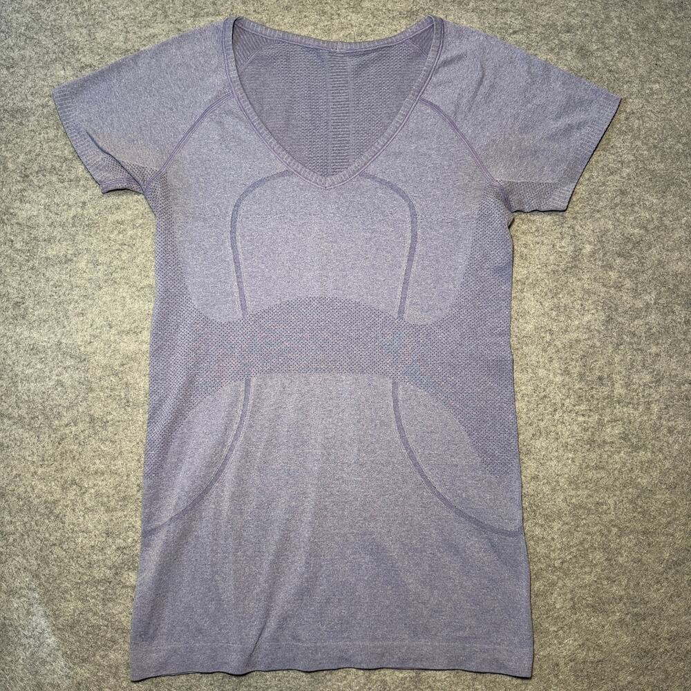 Lululemon Women Short Sleeve Athletic Top Size 6 Heathered Purple